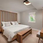 Basca Frühstückspension 4*