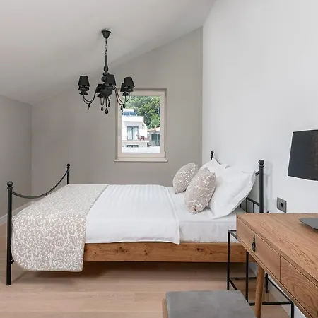 Basca krevet i doručak Baska Voda